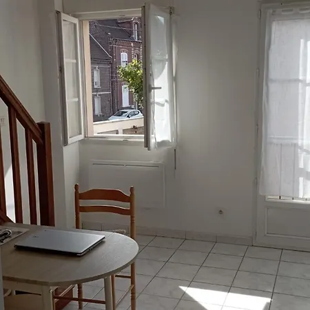 Duplex Lumineux Avec Parking Et Wi-fi Offert Lejlighed Beauvais