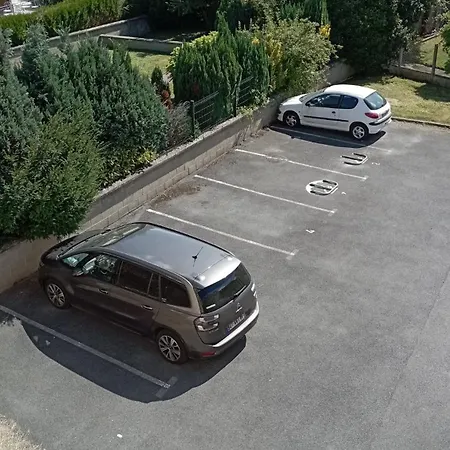 Duplex Lumineux Avec Parking Et Wi-fi Offert Lejlighed Beauvais